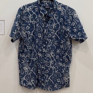 Patagonia Organic Men’s Blue Hawaiian Shirt